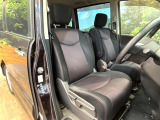 運転席シート廻りは使用感も少なく、良好な状態となっています。丁寧に使われていたことがよくわかりますね。