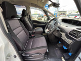 運転席シート廻りは使用感も少なく、良好な状態となっています。丁寧に使われていたことがよくわかりますね。