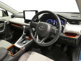 U-Carの販売だけでなく自動車保険、携帯電話の販売も行っております。