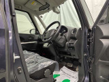オイル・タイヤ交換などの日常整備などはもちろん、車検対応、事故や故障の修理対応など、様々な場面にてお客様をサポート致します。