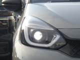 ★LEDヘッドライト搭載★ 白っぽく光る明るく省電力なLEDライト!先進的な白い輝きでフロントフェースを引き締めます☆