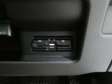 ここに ETC付いております。高速道路の料金所もスイスイ♪ ETCカードの申し込みは日産カードがおすすめ!!!「安心」「おトク」「便利」で皆さまのカーライフをサポートする特典満載のカードです。