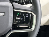アダプティブクルーズコントロール『高速道路を走行中、あるいは渋滞した道路を走行中、前方の車両が速度を落としたり停止した場合に安全な車間距離を保ちます。前方の車両が速度を上げると自車も速度を上げ