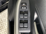 【パワーウインドウ】運転席のスイッチで、各席の窓ガラスの開閉ができます!あると便利ですよね!