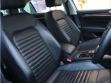 運転席・助手席シートヒーター&ベンチレーションを装備。季節を問わず快適なドライブをお楽しみいただけます。