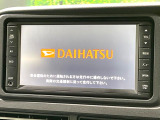 【純正ナビ】人気の純正ナビを装備しております。ナビの使いやすさはもちろん、オーディオ機能も充実!キャンプや旅行はもちろん、通勤や買い物など普段のドライブも楽しくなるはず♪