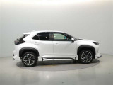 「中古車ハイブリッド保証」付き。ハイブリッド機構を無償で保証します。保証期間は、初度登録年月から10年目まで、またはロングラン保証が終わってから3年間。ただし累計走行距離が20万km以内です。
