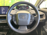 【純正革巻きステアリング】上質な革を使用することで、手にしっかり馴染みとても運転しやすいハンドルです♪