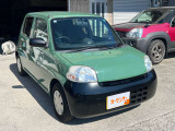 オールドカーらしい素地バンパーを意識しています。