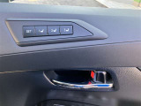 パワーシート搭載。微妙な調整が手軽にでき、最適なポジションで運転することが可能です。