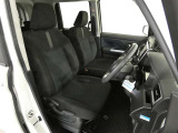 見通しのよいすっきりとした視界で、誰でも運転しやすいです。運転のしやすさは疲れにくさにも繋がりますよ♪