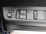 パワーウィンドゥ 運転席ドアスイッチ照明付です。電動格納ミラーも手元でワンモーションで可能です。