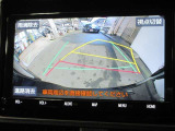 バックガイドモニターで、後方を確認しながら安心して駐車することができます。運転初心者も熟練者も必須の機能ですよ!