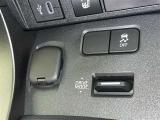 【横滑り防止機能】 車両走行安定補助システム搭載  車が横滑りしそうになった際に、横滑りを防ぐ安全装備が付いています。