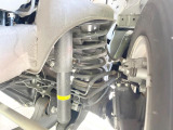 お車を安心してお乗りいただく為には、足回りの定期点検が欠かせません。サービスサポート(有償保証)では無料点検もご提供しており、安心のカーライフをお過ごしいただけるサポート体制が整っています。