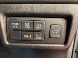 【パワーバックドア】スマートキーや運転席のボタンを押すだけでリアゲートが自動で開閉します!荷物を持っている時や、高い位置にあるバックドアを閉める際に便利な機能です♪