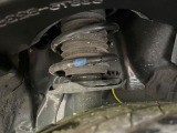 お車を安心してお乗りいただく為には、足回りの定期点検が欠かせません。サービスサポート(有償保証)では無料点検もご提供しており、安心のカーライフをお過ごしいただけるサポート体制が整っています。