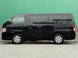 【左サイド】店舗にて現車の確認もいただけますので、お電話で在庫のご確認の上是非ご来店くださいませ!!!