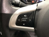 【ステアリングスイッチ】左です。ハンドルから手を離さず、運転に集中したまま手元でオーディオ操作等ができます。