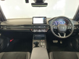 視界性もよく、広々とした空間で運転できます