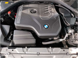 【BMWエンジン】革新的なガソリン・エンジン・テクノロジーによる高性能かつ高効率。レスポンスの良いパワーを発揮。常にスムーズな吸気を実現しアクセル開度にダイレクトに反応しドライビングを楽しく演出。