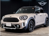 ☆MINI クロスオーバー・カントリーマン専門店☆!クロスオーバー・カントリーマンを買うなら箕面店です!!クロスオーバー・カントリーマンをご検討頂く際は一度箕面店にご相談下さい!