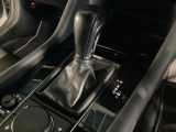 全てのトランスミッションのメリットを兼ね備えた理想的なAT、それがSKYACTIV-DRIVE(スカイアクティブドライブ)です。「滑らかな変速」「ダイレクト感あふれるシフトフィール」そして「低燃費」です!
