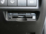 ETC車載器付きです。高速道路の料金所もスムーズに通過できます。※セットアップ費用は別途必要です。