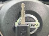 【キーレス】少し離れた場所からでもボタン一つでドアの開錠・施錠ができるのでとっても便利!ドアの鍵穴周りに傷をつけることもありません♪