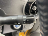【オートライト】車外の明るさに応じて自動的にライトの点灯・消灯をしてくれます