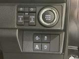 両側パワースライドドア付きだから、狭い駐車スペースなどでの 乗り降りラクラク!小さなお子さまのいるご家庭には嬉しい装備。