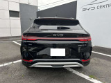 BYDロゴが特徴的なリアデザインになっております!