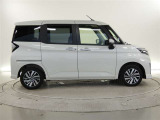 両側パワースライドドア付きだから、狭い駐車スペースなどでの 乗り降りラクラク!小さなお子さまのいるご家庭には嬉しい装備。
