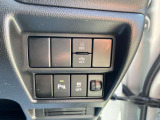 運転しながら操作しやすいように各種ボタンが設置されています♪ストレスのない快適なドライブに必須です!