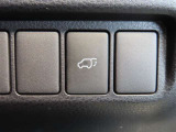 パワーバックドア装着車です。