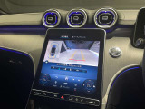 【アンビエントライト】メルセデス・ベンツの車内空間を彩ります。豊富なカラー展開で自分好みの空間に♪