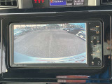 バックカメラが付いているので後方確認が非常にしやすいです。今や運転初心者も熟練者も必須装備!ついていて損はないですね♪