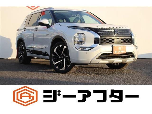 アウトランダー PHEV 2.4 P 4WD BOSEサウンド 禁煙車 純正9インチナビ
