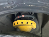 お車を安心してお乗りいただく為には、足回りの定期点検が欠かせません。サービスサポート(有償保証)では無料点検もご提供しており、安心のカーライフをお過ごしいただけるサポート体制が整っています。