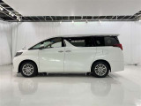 色は人気のホワイトパールクリスタルシャインです。