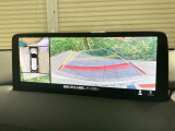 【360&deg;ビューモニター】専用のカメラにより、上から見下ろしたような視点で360度クルマの周囲を確認することができます☆死角部分も確認しやすく、狭い場所での切り返しや駐車もスムーズに行えます。