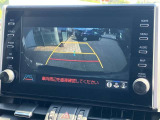 バックカメラが付いているので後方確認が非常にしやすいです。今や運転初心者も熟練者も必須装備!ついていて損はないですね♪