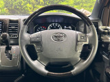 【純正革巻きステアリング】上質な革を使用することで、手にしっかり馴染みとても運転しやすいハンドルです♪
