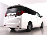 当店では、厳選された車両のみ展示しております。アルファード・ヴェルファイアに特化した専門店ならではの豊富な在庫の中から、お気に入りの一台をお探しください!