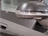 【BMWミラー】視認性の高いスタイリッシュなミラー。自動防眩機能も付いており夜間のドライビングをサポートします。