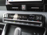 オートエアコンで車内はいつでも快適です♪