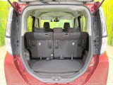 普段のお買い物や通勤、送迎等に十分な荷室スペースを確保しております。セカンドシートを倒すと、大きな荷物の積載も可能です♪