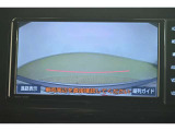 【バックカメラ】バック駐車が苦手な方の強い味方です。後方の状況が一目で分かりますので安心ですね。