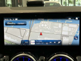 バックカメラにより駐車時の後方確認も楽にできます。