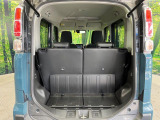 普段のお買い物や通勤、送迎等に十分な荷室スペースを確保しております。セカンドシートを倒すと、大きな荷物の積載も可能です♪